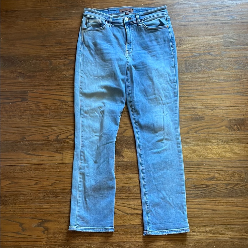 Judy Blue Lightwash Straight Fit Jeans